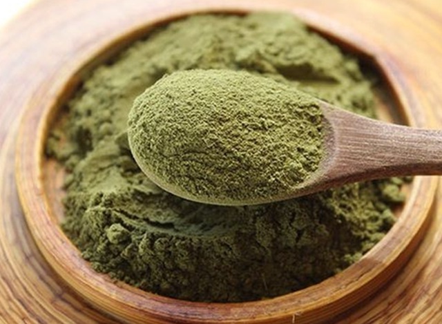 nabírání kratomu